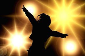 dance-129806_640