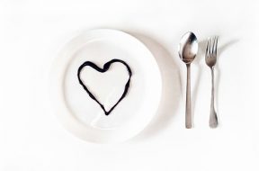 flatware-3273621_640