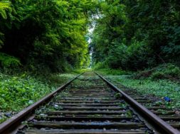 railroad-tracks-480466_640